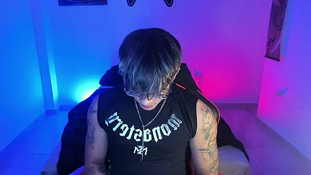 LuciferM Star online show from December 2025 12:37:02 AM