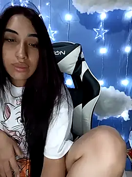 ifeelverywet andhot online show from November 2025 02:06:02 PM