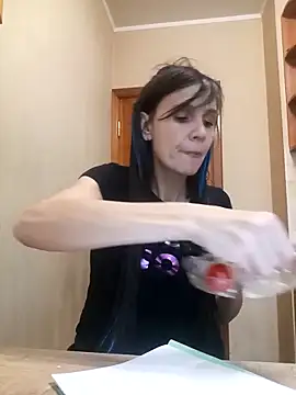 Francenia lolis online show from November 2025 06:35:02 AM