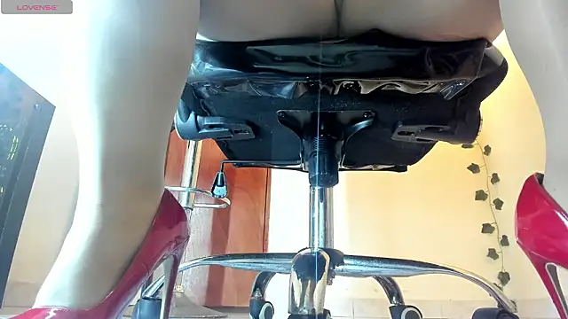 aitana-purple online show from March 2026 06:12:02 PM