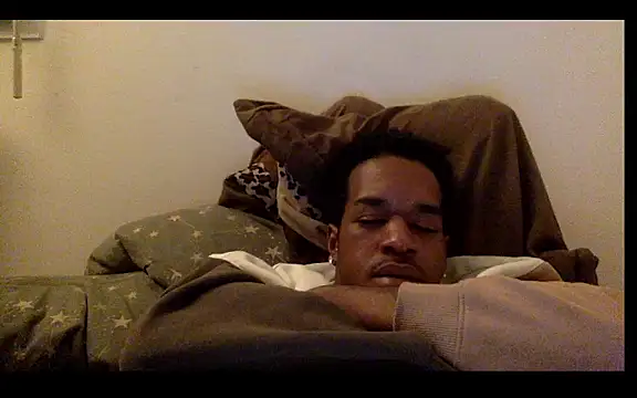 Snapshot of POPAYE972 chatting on February 2026 10:33:01 PM POPAYE972 online show from February 2026 10:33:01 PM