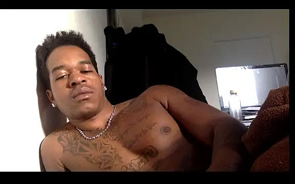 Snapshot of POPAYE972 chatting on March 2026 09:00:01 AM POPAYE972 online show from March 2026 09:00:01 AM