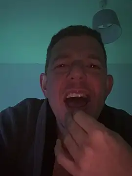 Snapshot of mrwright878787 chatting on March 2025 10:45:02 PM mrwright878787 online show from March 2025 10:45:02 PM