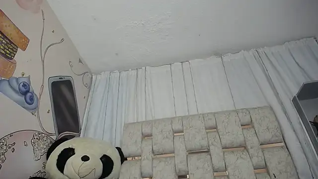 KOURTNEY-- online show from September 2025 01:44:01 AM