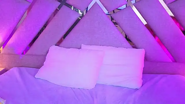 paulette dupont online show from March 2026 02:39:01 AM