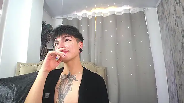 Snapshot of CataFox_ chatting on January 2025 03:08:01 PM CataFox online show from January 2025 03:08:01 PM