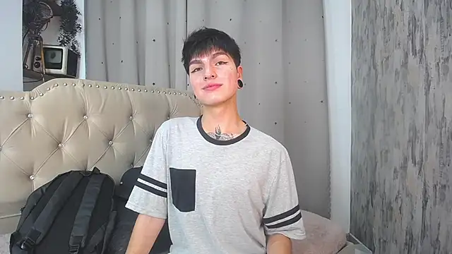 Snapshot of CataFox_ chatting on January 2025 02:52:01 PM CataFox online show from January 2025 02:52:01 PM