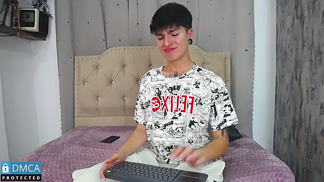 Snapshot of CataFox_ chatting on March 2025 01:26:01 AM CataFox online show from March 2025 01:26:01 AM