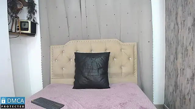 Snapshot of CataFox_ chatting on March 2025 01:45:01 AM CataFox online show from March 2025 01:45:01 AM