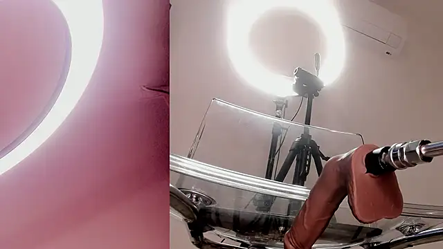 zoe backer online show from March 2026 11:21:02 AM