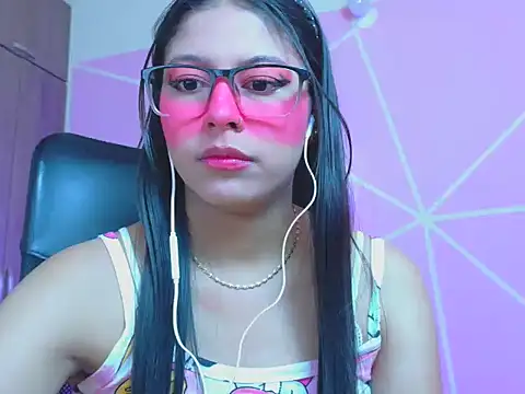 Snapshot of _ALLYSON18_ chatting on April 2026 11:59:02 AM ALLYSON18 online show from April 2026 11:59:02 AM