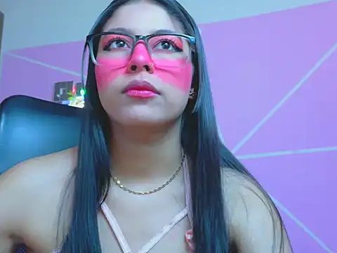 Snapshot of _ALLYSON18_ chatting on May 2026 11:39:02 AM ALLYSON18 online show from May 2026 11:39:02 AM