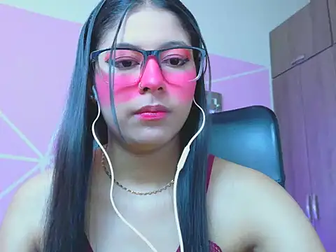 Snapshot of _ALLYSON18_ chatting on May 2026 11:39:01 AM ALLYSON18 online show from May 2026 11:39:01 AM