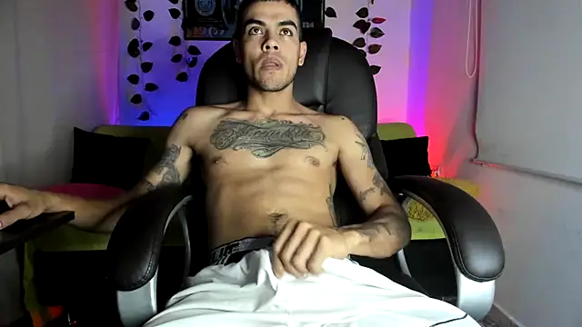 mikee scooth online show from September 2025 11:53:01 PM