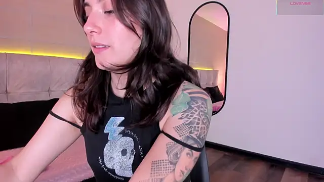 Karito-28 online show from December 2025 01:30:01 PM