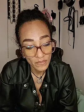 Snapshot of SamaraMartinez chatting on April 2026 06:25:01 PM SamaraMartinez online show from April 2026 06:25:01 PM