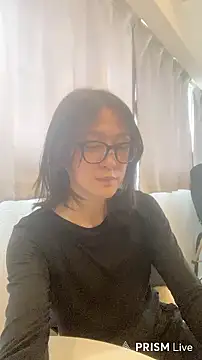 Snapshot of mel__mel chatting on April 2026 07:09:01 AM mel mel online show from April 2026 07:09:01 AM