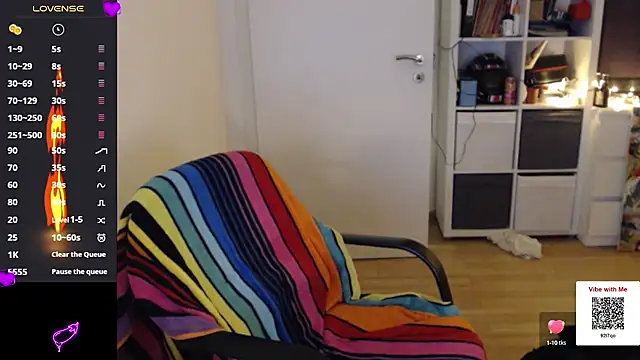 Snapshot of CDLukeLucy420 chatting on January 2025 04:11:01 PM CDLukeLucy420 online show from January 2025 04:11:01 PM