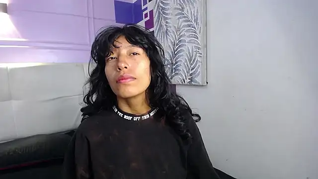 karolinee 66  online show from January 2026 04:53:02 PM