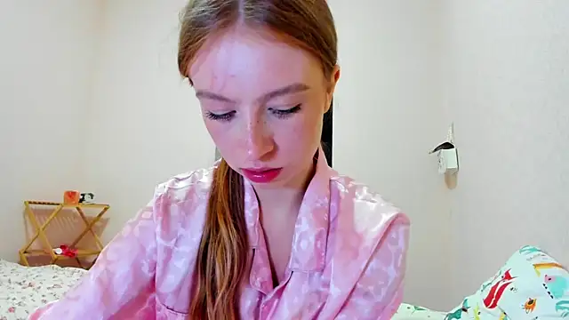 Snapshot of minidivaa_ chatting on July 2026 08:35:02 PM minidivaa online show from July 2026 08:35:02 PM
