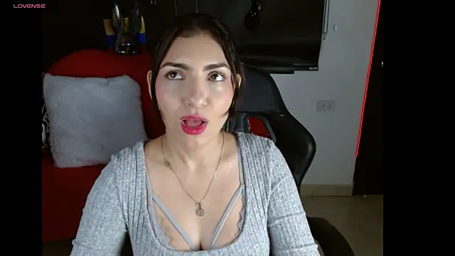 Snapshot of Carolaine69_ chatting on July 2026 01:37:01 PM Carolaine69 online show from July 2026 01:37:01 PM