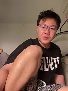 YoY-man online show from February 2025 05:59:01 PM