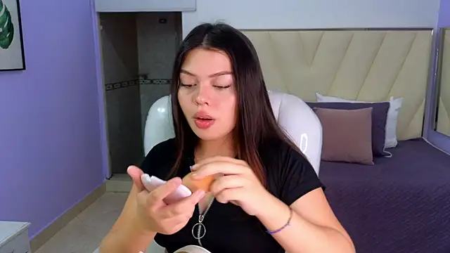 Sexy paradise18  online show from February 2025 04:35:01 AM