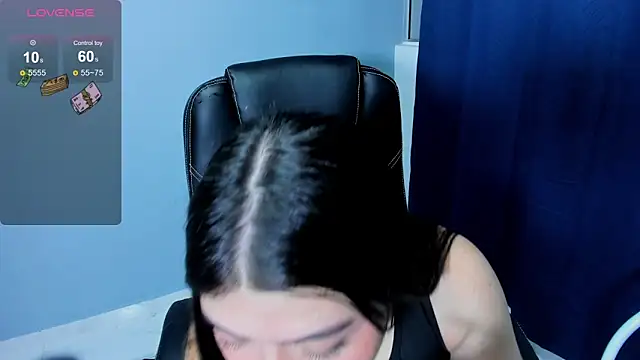 Snapshot of Sexy_paradise18_ chatting on May 2026 01:56:01 AM Sexy paradise18 online show from May 2026 01:56:01 AM