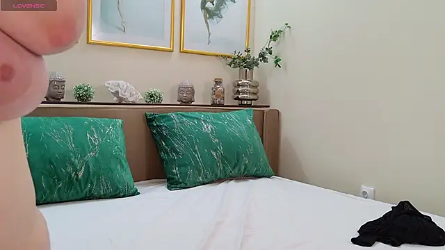 Snapshot of JESSYKA chatting on January 2025 11:22:02 AM JESSYKA online show from January 2025 11:22:02 AM