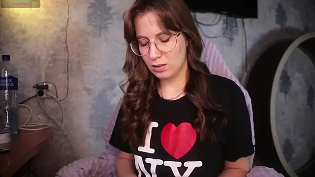 ms allison w online show from November 2025 07:08:01 AM