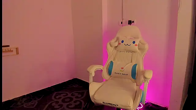 meganthompsonn22 online show from September 2025 03:41:02 AM