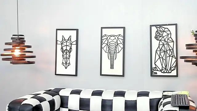 Snapshot of SARAFOXX_ chatting on January 2025 07:42:02 PM SARAFOXX online show from January 2025 07:42:02 PM