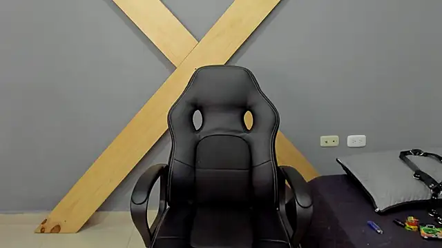 jamesinked  online show from December 2024 03:37:01 PM