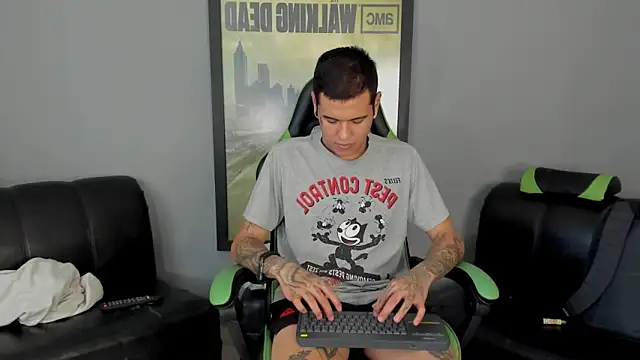 jamesinked  online show from January 2025 06:49:02 PM