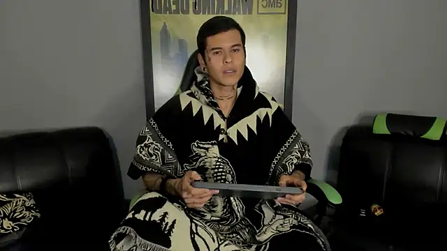 jamesinked  online show from March 2025 12:37:02 AM