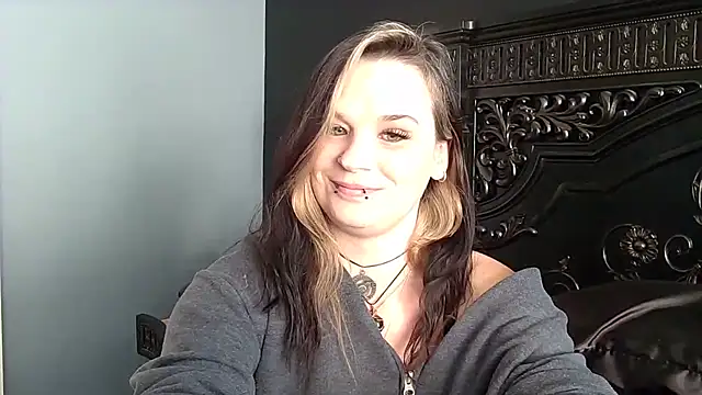 CherryWilde online show from January 2026 04:43:02 PM