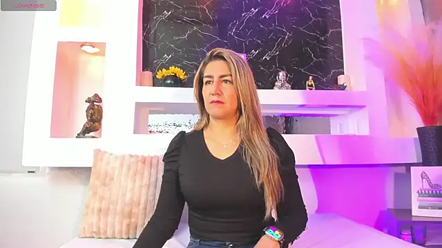 Cinthya mjs online show from March 2026 12:27:02 PM