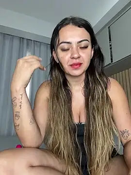 carol amorim online show from February 2026 06:33:02 PM