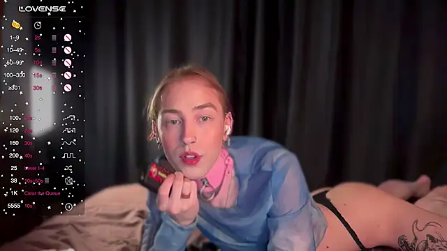 Avril Pearly  online show from October 2025 12:02:01 PM