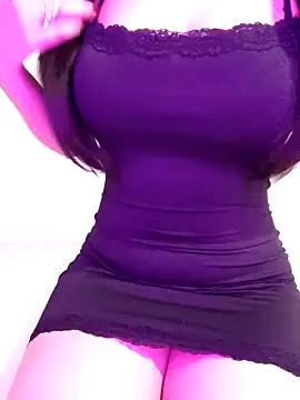 Snapshot of Almas_Queen chatting on December 2024 07:59:02 PM Almas Queen online show from December 2024 07:59:02 PM