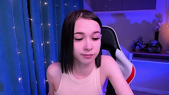 Snapshot of LilithStrangfor chatting on December 2024 08:25:02 PM LilithStrangfor online show from December 2024 08:25:02 PM