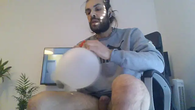 P4RtYBOII92 online show from November 2025 03:03:01 PM