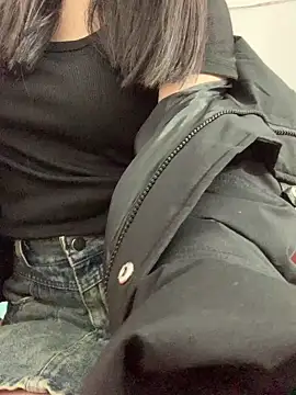 Snapshot of Vani_S2 chatting on February 2025 06:22:01 AM Vani S2 online show from February 2025 06:22:01 AM