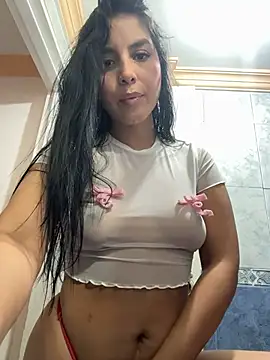 Snapshot of _miaquevedo_ chatting on May 2026 12:56:02 PM miaquevedo online show from May 2026 12:56:02 PM