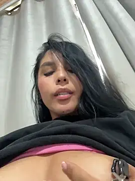 Snapshot of _miaquevedo_ chatting on June 2026 08:14:02 PM miaquevedo online show from June 2026 08:14:02 PM
