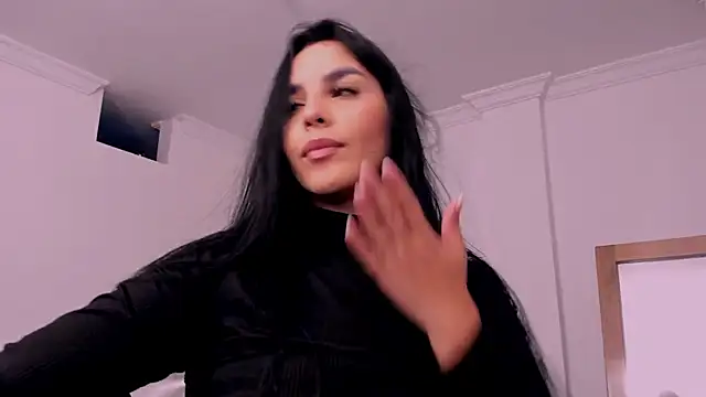 Snapshot of _miaquevedo_ chatting on June 2026 04:13:02 PM miaquevedo online show from June 2026 04:13:02 PM