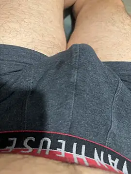 versatile guy01 online show from May 2026 05:53:01 PM