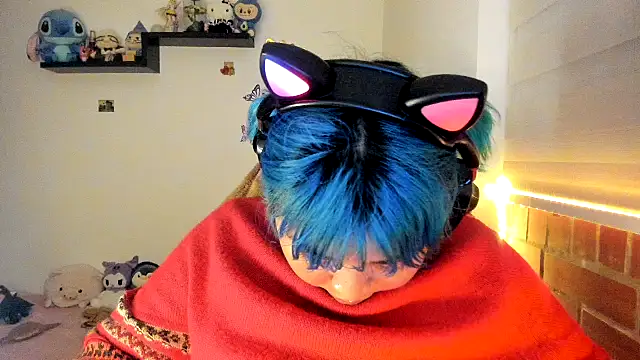 Shaddycute  online show from December 2025 10:05:01 PM