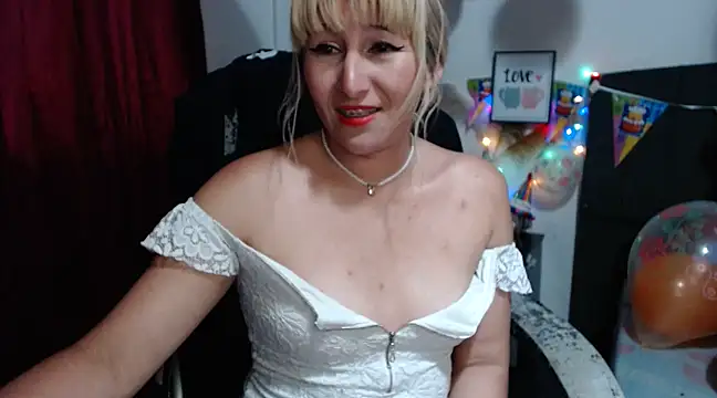 florecita9 online show from March 2025 09:59:01 PM