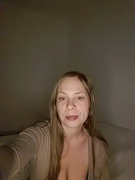 katiestevens online show from September 2025 08:10:01 PM